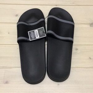 Men’s sandals large 11/12 NWT